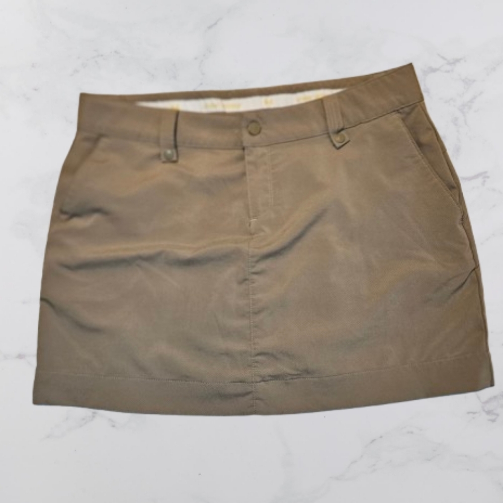 Under Armour  women's size 10 khaki color skort
